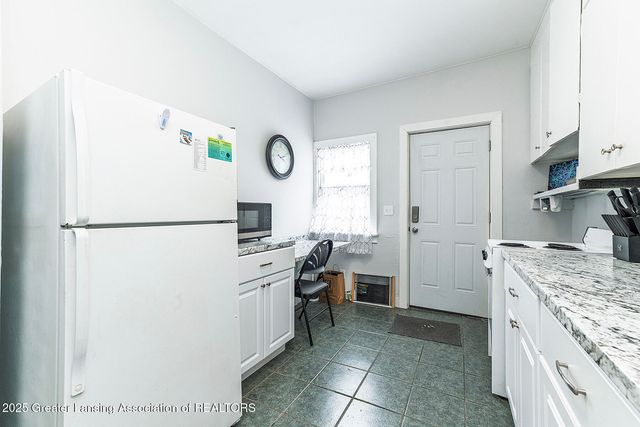 1024 Eureka Street, Lansing, MI 48912