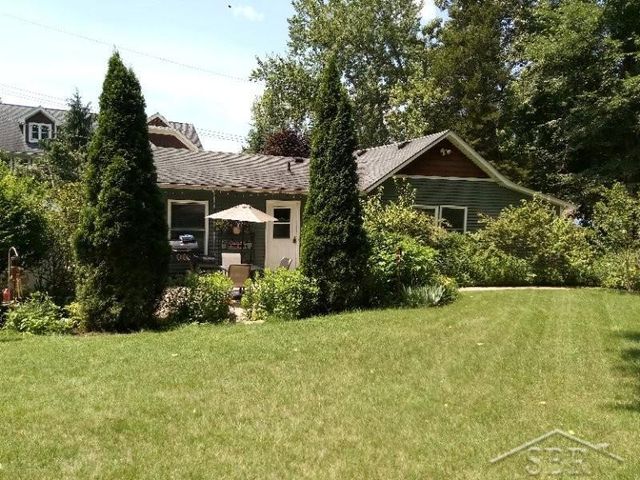 6034 Plymouth Drive, Brighton, MI 48116