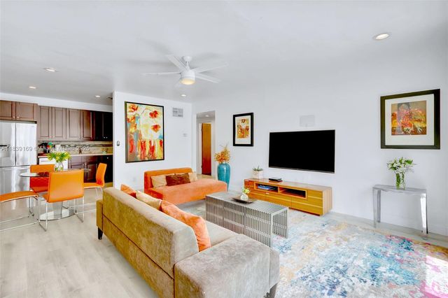 320 Hendricks Isle 2, Fort Lauderdale, FL 33301