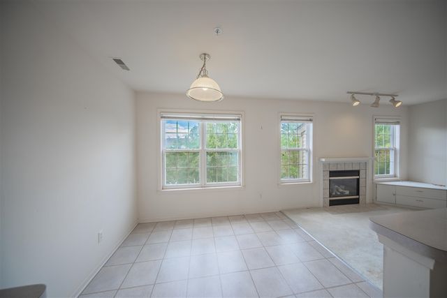 2934 Barclay Way, Ann Arbor, MI 48105