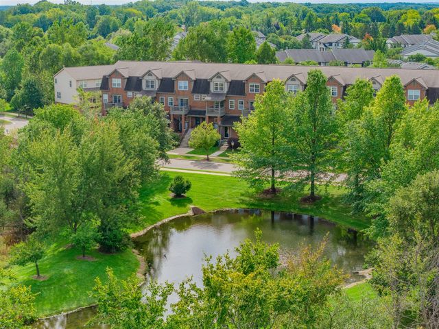 2934 Barclay Way, Ann Arbor, MI 48105