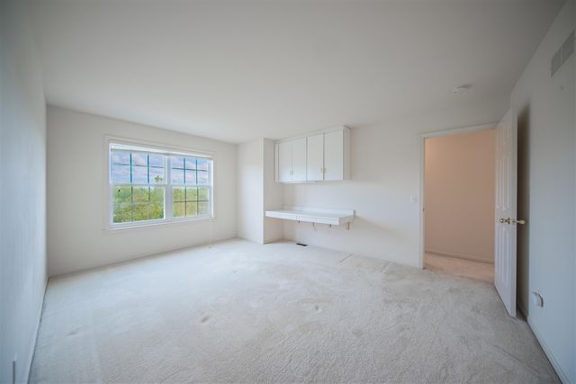 2934 Barclay Way, Ann Arbor, MI 48105