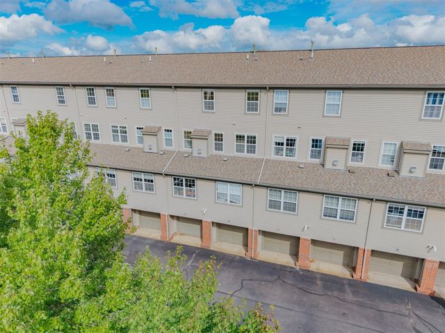 2934 Barclay Way, Ann Arbor, MI 48105