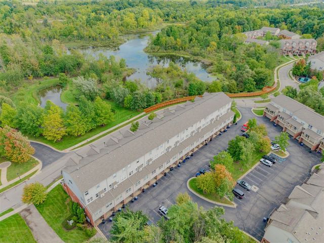 2934 Barclay Way, Ann Arbor, MI 48105