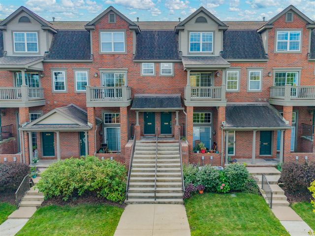 2934 Barclay Way, Ann Arbor, MI 48105