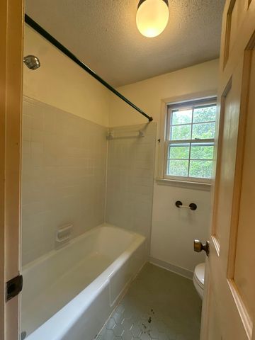 688 Pelzer Drive, Mount Pleasant, SC 29464