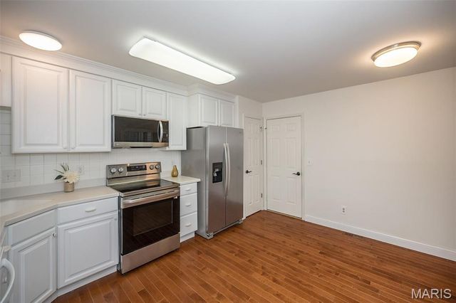 1337 Stone Run Drive, Ballwin, MO 63021