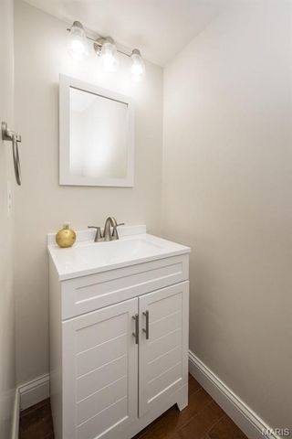 1337 Stone Run Drive, Ballwin, MO 63021