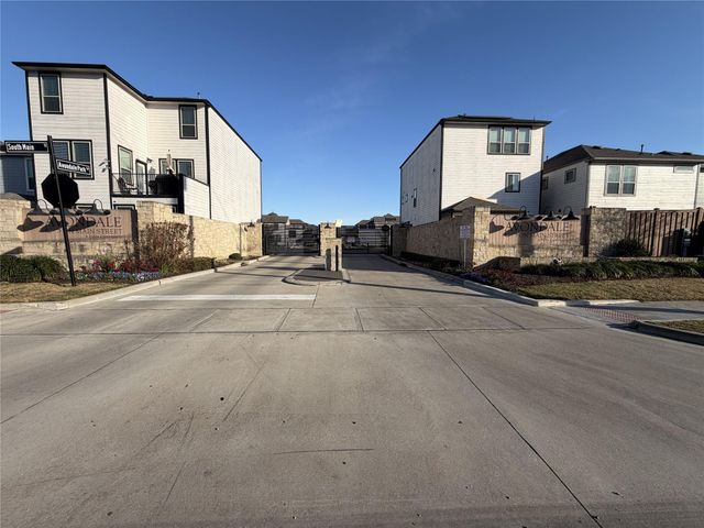 3405 Knighton Hill Drive, Houston, TX 77025