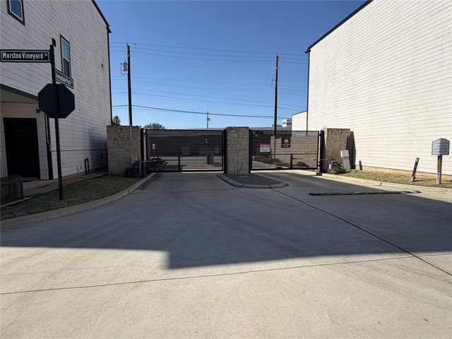 3405 Knighton Hill Drive, Houston, TX 77025