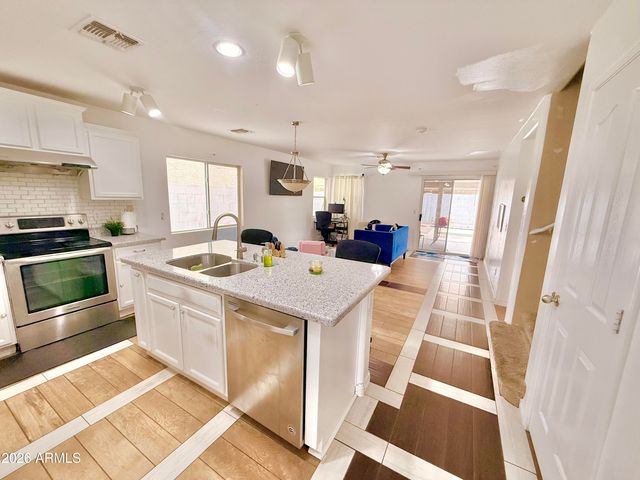 11614 W HACKBARTH Drive, Youngtown, AZ 85363