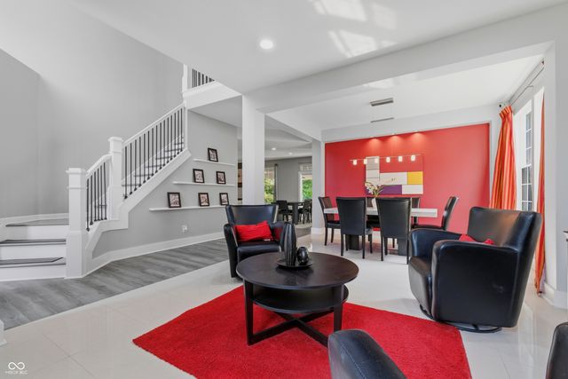 6513 Sussex Drive, Zionsville, IN 46077