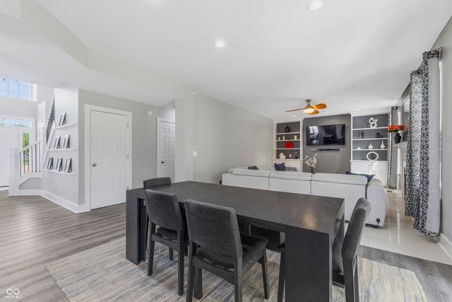 6513 Sussex Drive, Zionsville, IN 46077