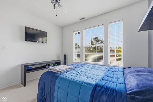 6513 Sussex Drive, Zionsville, IN 46077