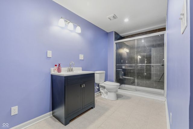 6513 Sussex Drive, Zionsville, IN 46077