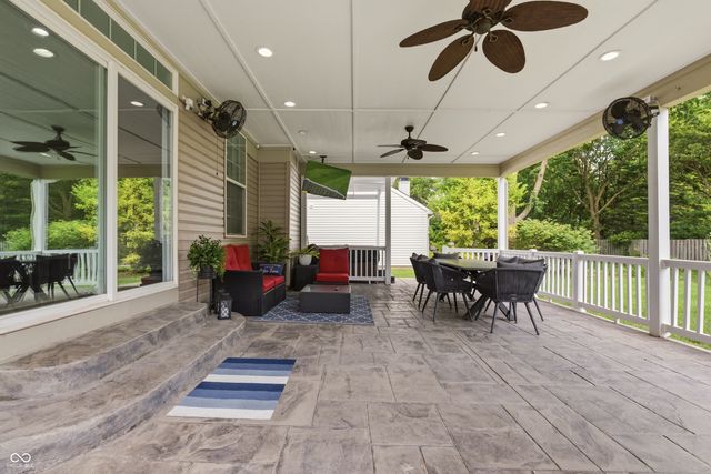 6513 Sussex Drive, Zionsville, IN 46077