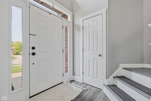 6513 Sussex Drive, Zionsville, IN 46077