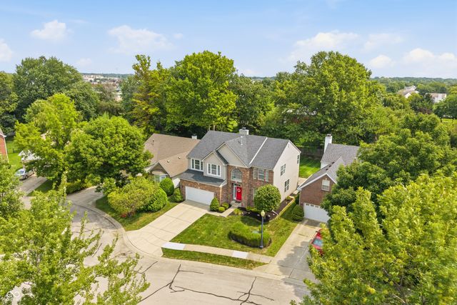 6513 Sussex Drive, Zionsville, IN 46077