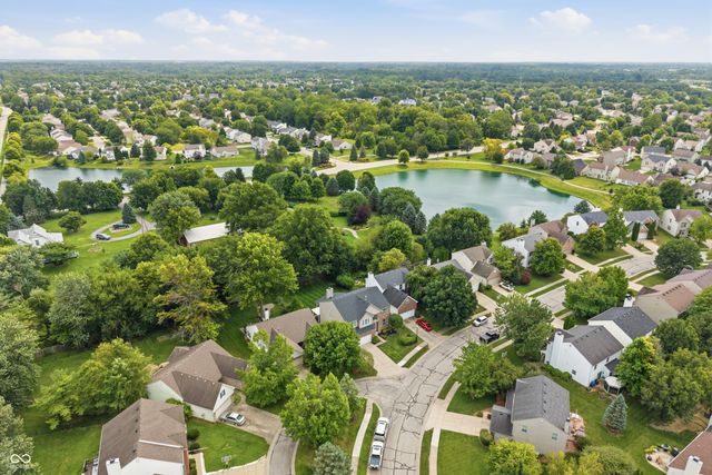 6513 Sussex Drive, Zionsville, IN 46077