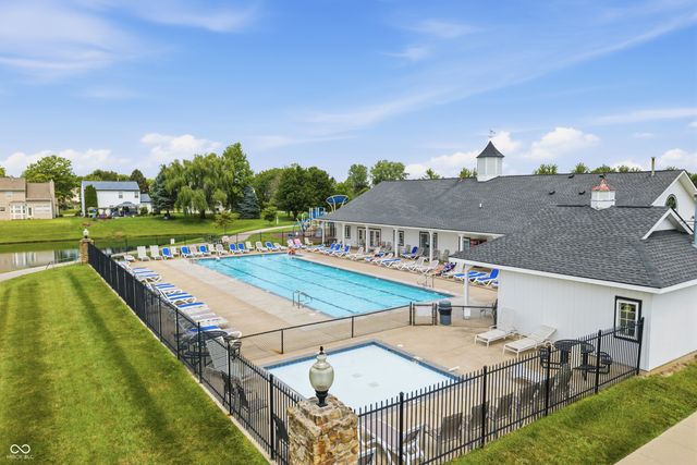 6513 Sussex Drive, Zionsville, IN 46077