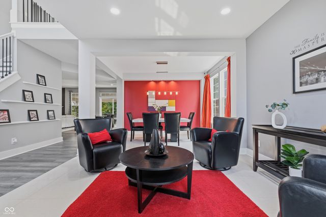 6513 Sussex Drive, Zionsville, IN 46077