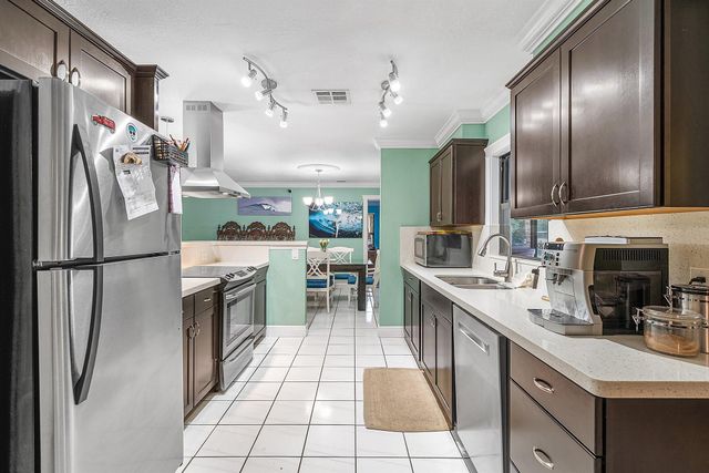 6799 149th Place N, Palm Beach Gardens, FL 33418