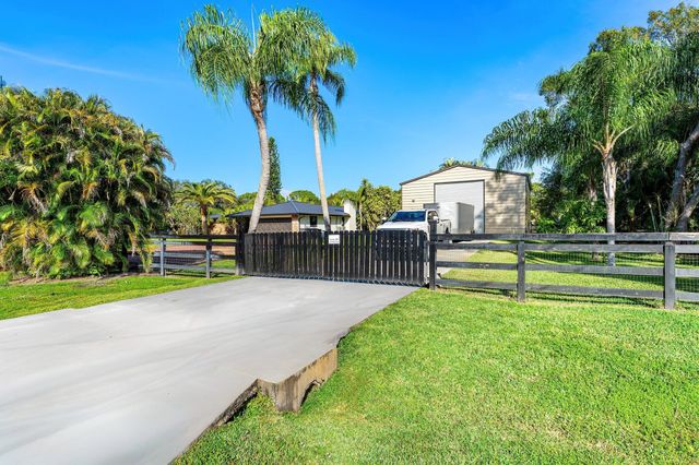 6799 149th Place N, Palm Beach Gardens, FL 33418