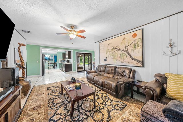 6799 149th Place N, Palm Beach Gardens, FL 33418