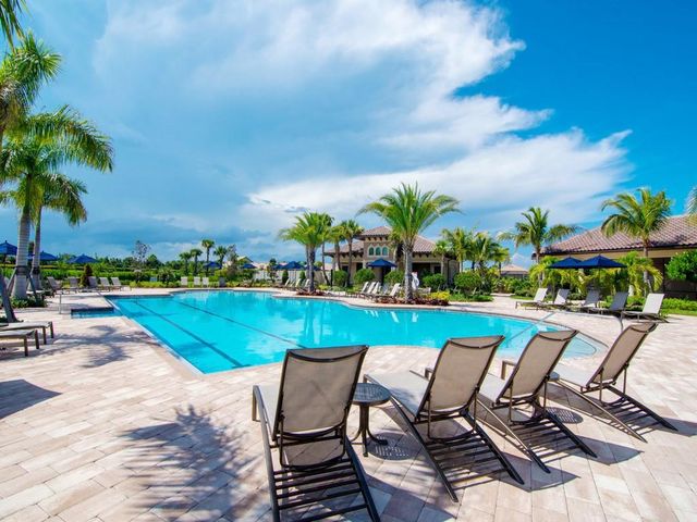 4210 Strickland Way, Vero Beach, FL 32967