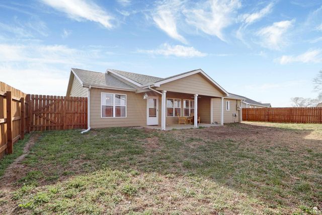 1723 14th Street Place, Junction City, KS 66441