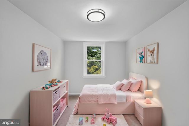 220 WEYMOUTH RD, Darby, PA 19023
