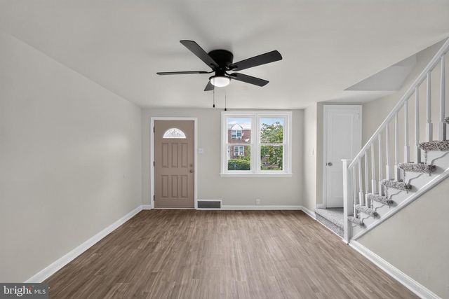 220 WEYMOUTH RD, Darby, PA 19023