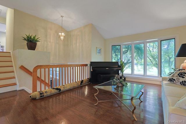 46 Crambrook Road, New City, NY 10956
