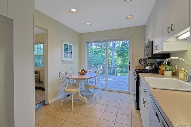46 Crambrook Road, New City, NY 10956