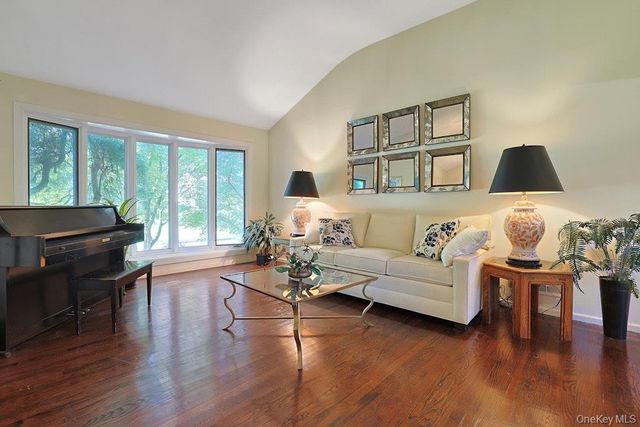 46 Crambrook Road, New City, NY 10956