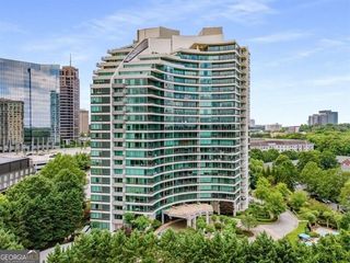700 Park Regency Place NE 1604, Atlanta, GA 30326