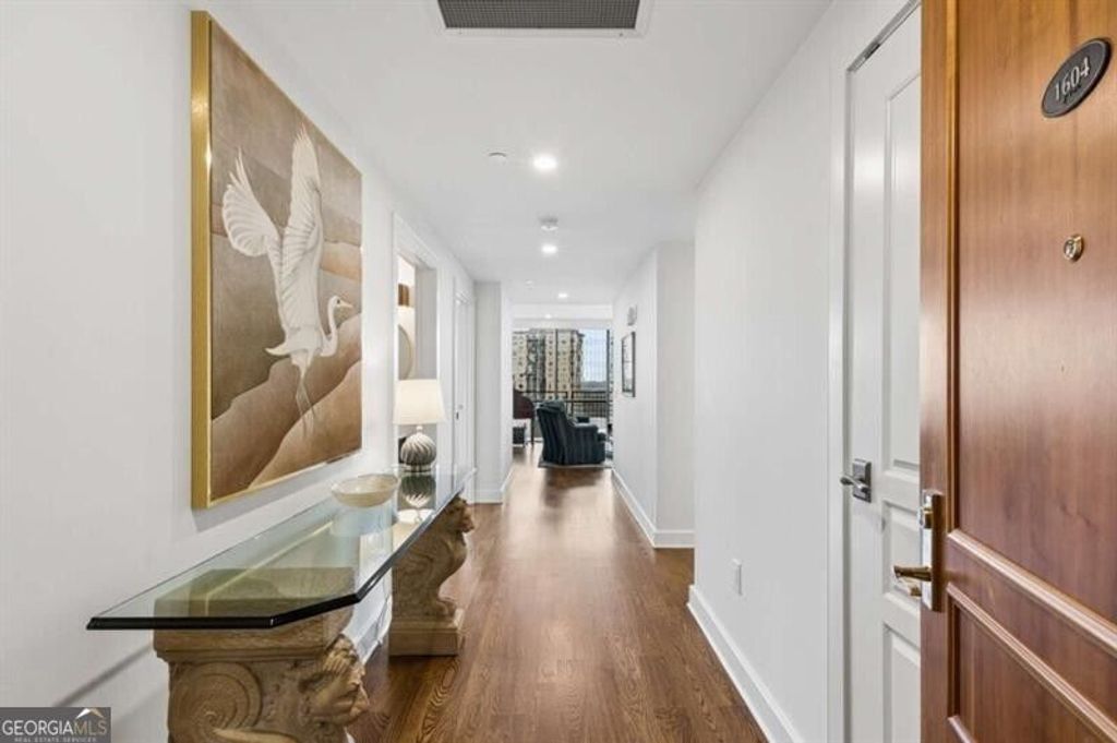 700 Park Regency Place NE 1604, Atlanta, GA 30326 — photo 3