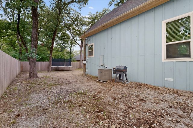121 Elk Cove Drive, Mabank, TX 75156