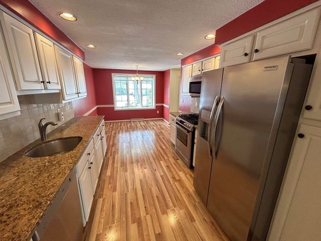 14 Stonybrook Ln 131, Middleton, MA 01949