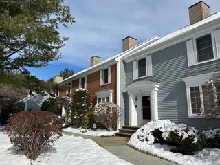 14 Stonybrook Ln 131, Middleton, MA 01949