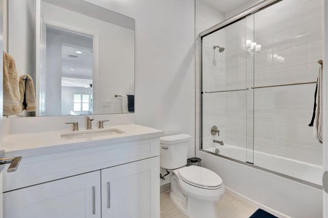 9264 Crestview Circle, Palm Beach Gardens, FL 33412