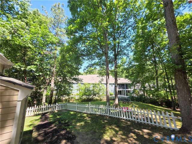 2001 Deer Meadow Ln, Midlothian, VA 23112