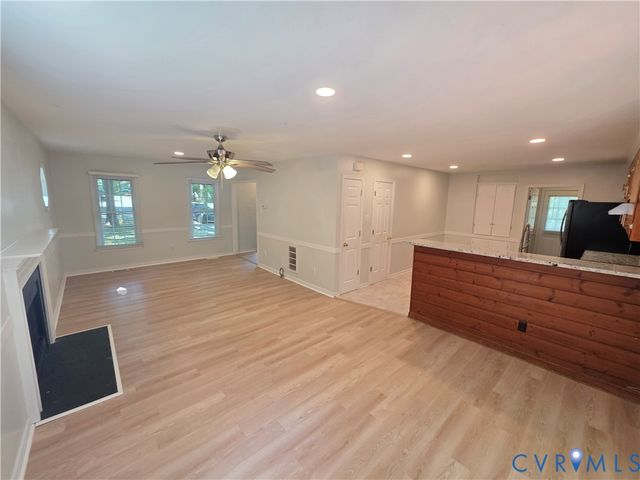 2001 Deer Meadow Ln, Midlothian, VA 23112