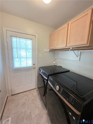 2001 Deer Meadow Ln, Midlothian, VA 23112