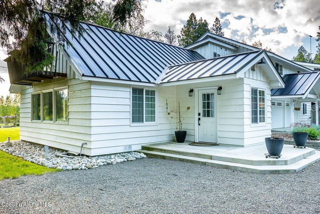 1041 Bottle Bay Rd, Sagle, ID 83860