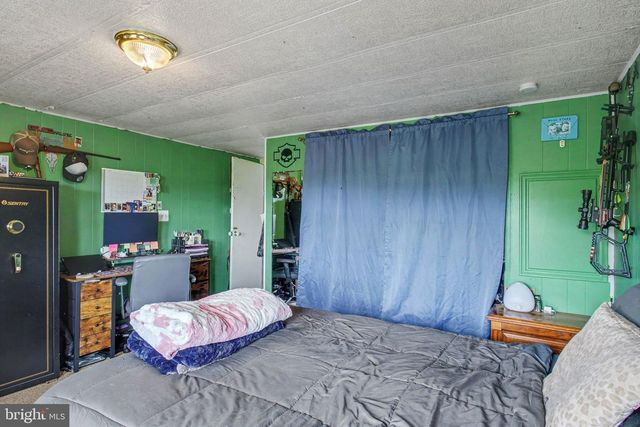 24 ASHTON DR, New Providence, PA 17560