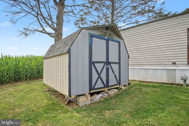 24 ASHTON DR, New Providence, PA 17560