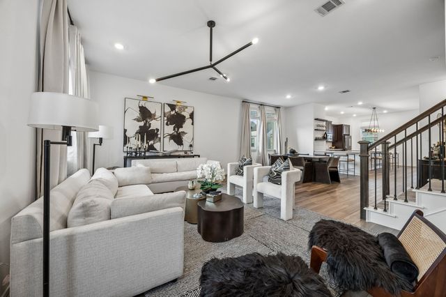 7537 Laburnam Road, Dallas, TX 75228