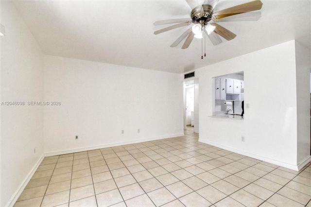 10387 N Kendall Drive R2, Miami, FL 33176