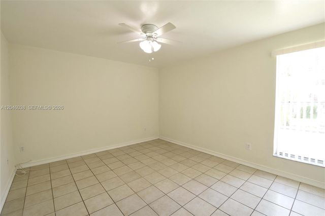 10387 N Kendall Drive R2, Miami, FL 33176